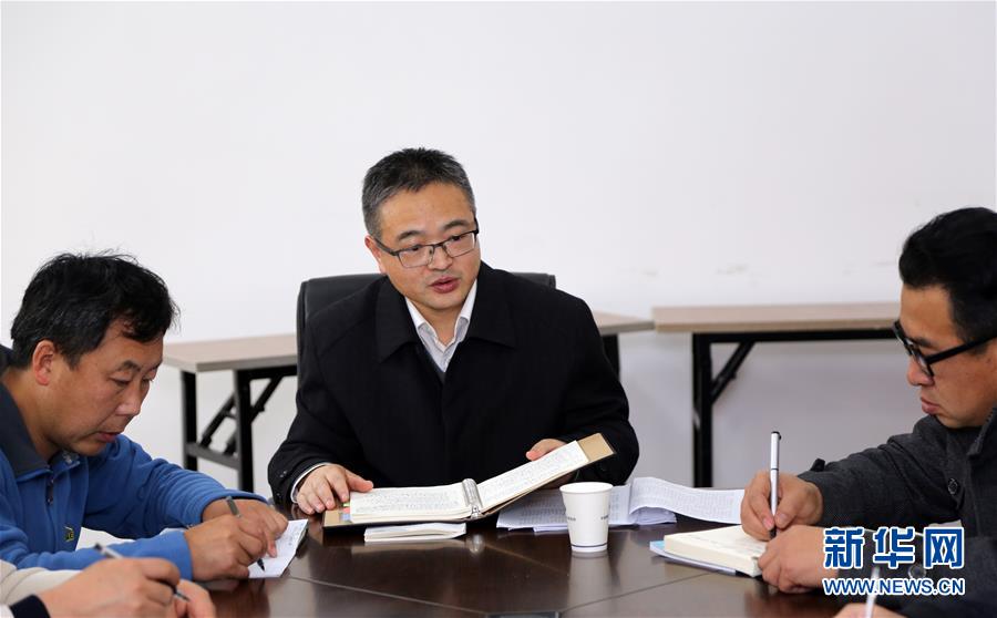 (新華全媒頭條·圖文互動)(6)凝聚民族復興的精神偉力——以習近平同志為核心的黨中央重視思想道德建設關心關愛道德模范紀實