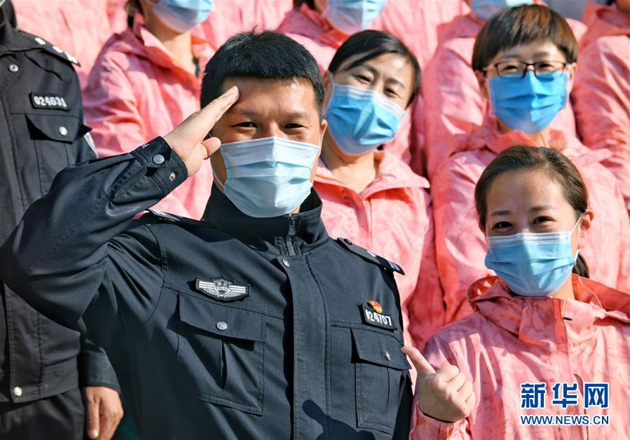（習近平致敬的戰“疫”英雄·公安干警篇·圖文互動）（1）他們，抗疫一線鑄警魂