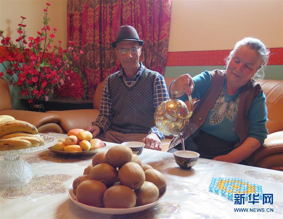 (新華全媒頭條·圖文互動)(12)春天里的5個“戰貧”瞬間——習近平總書記關于脫貧攻堅決策部署指引攻克最后的深貧堡壘