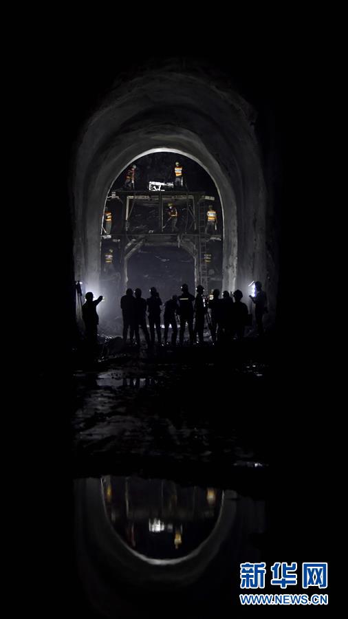 （在習近平新時代中國特色社會主義思想指引下——新時代新作為新篇章·習近平總書記關切事·圖文互動）（7）新機遇、新引擎——重大工程重大項目建設新動向觀察