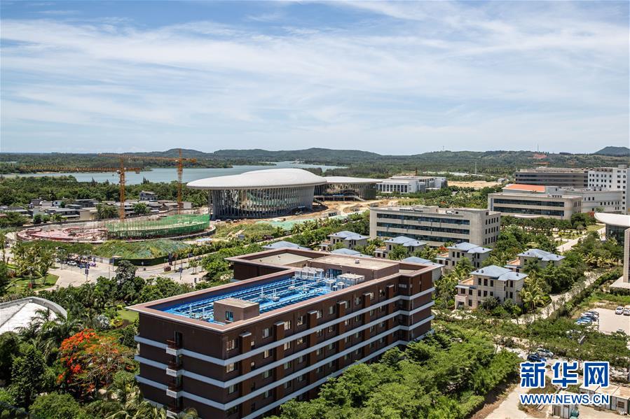 (在習近平新時代中國特色社會主義思想指引下——新時代新作為新篇章·習近平總書記關切事·圖文互動)(13)感受開放新魅力——海南自由貿(mào)易港建設開局觀察