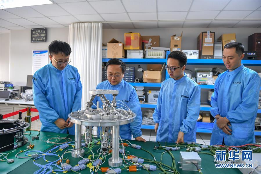 (在習近平新時代中國特色社會主義思想指引下——新時代新作為新篇章·習近平總書記關(guān)切事·圖文互動)(2)“從0到1”的堅守與突破:攀登科學高峰的那些“一生一事”