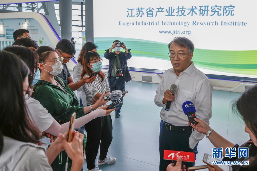 (在習近平新時代中國特色社會主義思想指引下——新時代新作為新篇章·習近平總書記關(guān)切事·圖文互動)(4)“從0到1”的堅守與突破:攀登科學高峰的那些“一生一事”