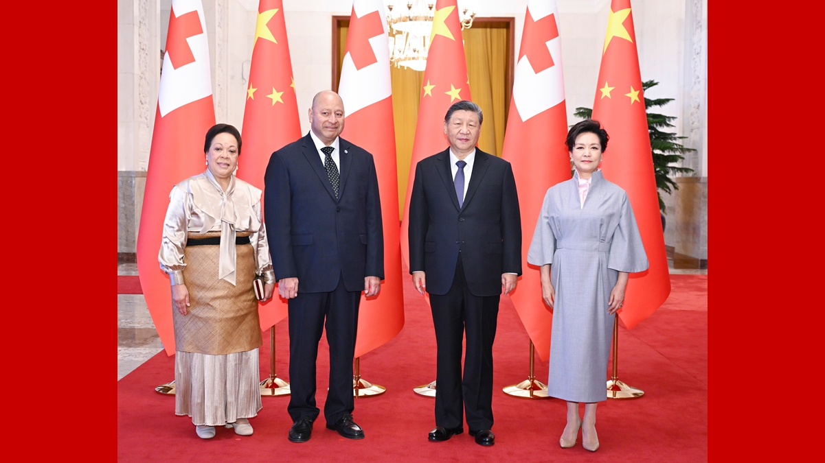 習(xí)近平會(huì)見(jiàn)湯加國(guó)王圖普六世