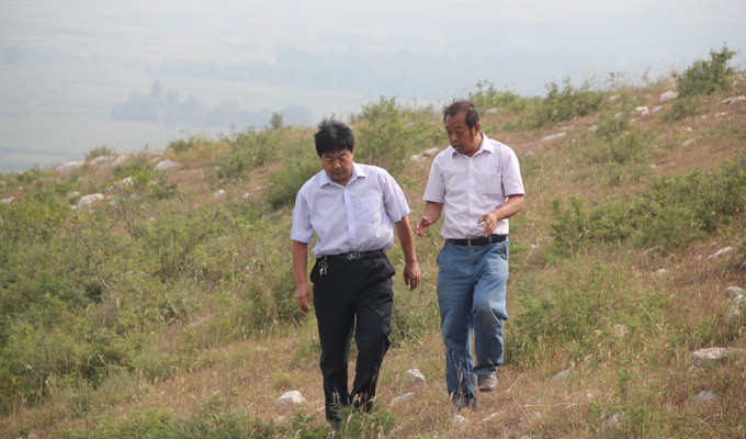 李保國每年在山里“務農”200多天