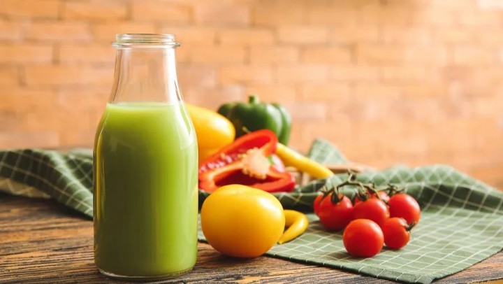 榨蔬菜汁喝，比吃蔬菜更健康更方便？