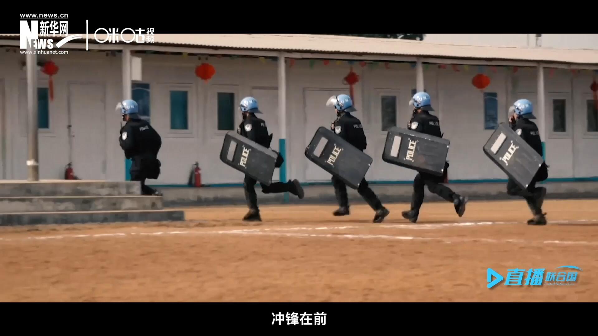 有這樣一支隊伍，他們不畏艱險，沖鋒在前，頭戴藍盔，為和平而戰(zhàn)，他們的名字叫做聯(lián)合國維和部隊。