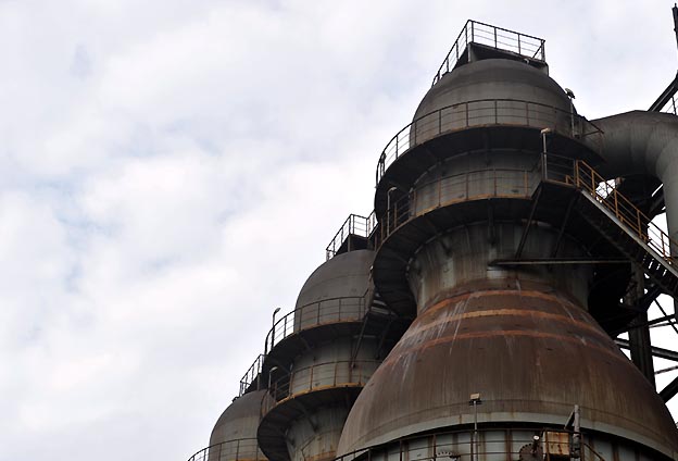 堅持以環保為前提，做到不環保不生產。