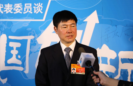 “我們要進行自貿區的體制機制的創新，也就是先行先試的一些實驗。”