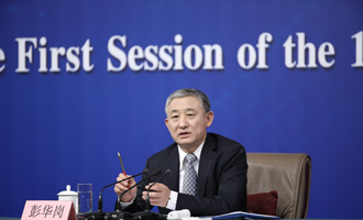 國(guó)資委副秘書長(zhǎng)、新聞發(fā)言人彭華崗