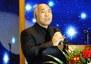 國家發改委社會發展研究所所長楊宜勇做主題演講