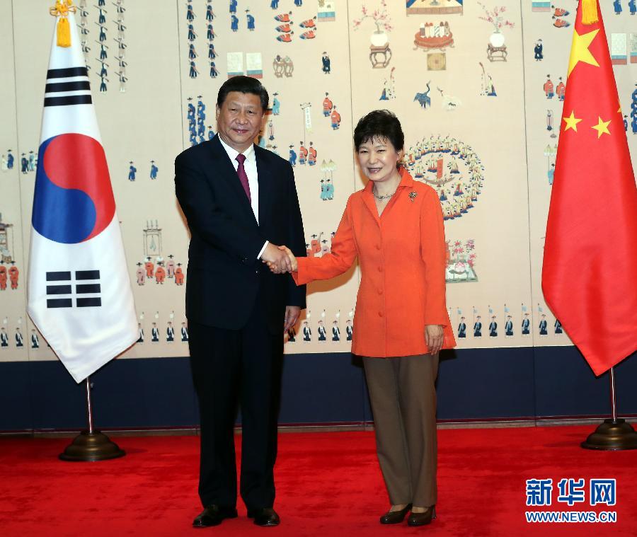 7月3日，國家主席習近平在首爾同韓國總統樸槿惠舉行會談。新華社記者 蘭紅光 攝