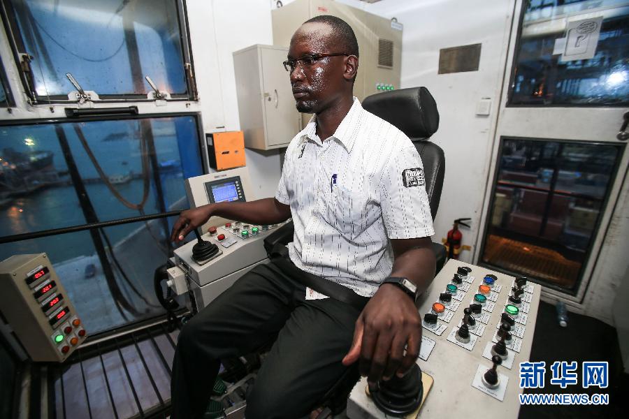 (新絲路·新夢想·國際)(8)中國企業助力發展東非第一大港