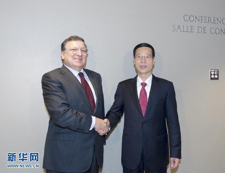 9月23日，正在紐約出席聯合國氣候峰會的國家主席習近平特使、國務院副總理張高麗在紐約聯合國總部會見歐盟委員會主席巴羅佐。新華社記者 王曄 攝 