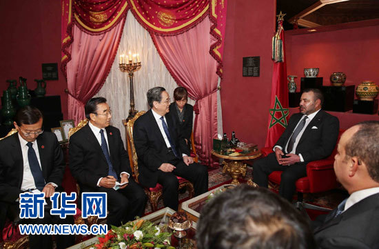11月4日，中國全國政協(xié)主席俞正聲在非斯會見摩洛哥國王穆罕默德六世。 新華社記者 劉衛(wèi)兵 攝