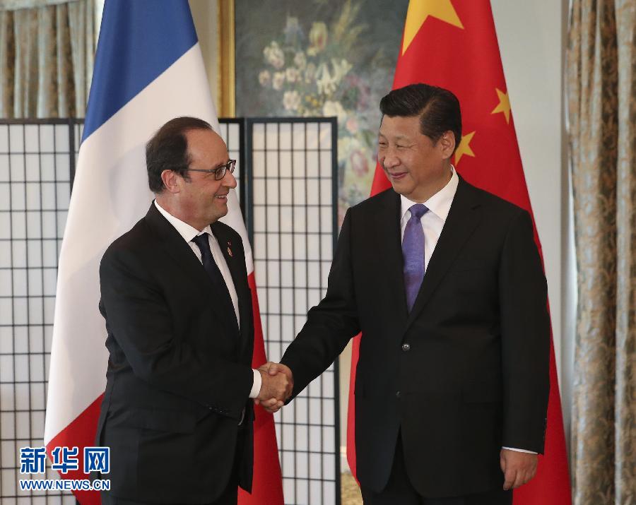 11月16日，國家主席習近平在澳大利亞布里斯班會見法國總統奧朗德。 新華社記者丁林攝 