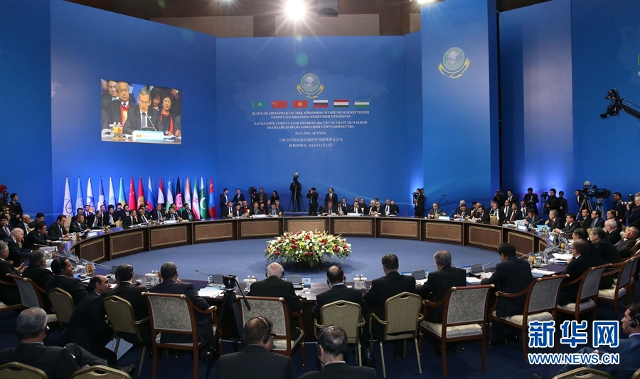 12月15日，中國國務院總理李克強在阿斯塔納出席上海合作組織成員國政府首腦理事會第十三次會議。 新華社記者 龐興雷 攝