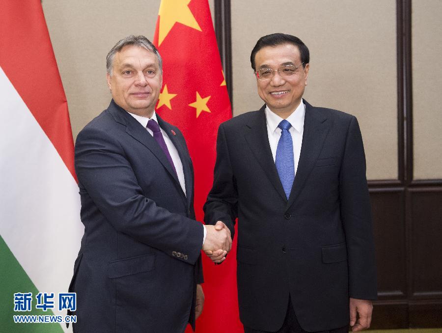 12月17日，中國國務院總理李克強在貝爾格萊德會見匈牙利總理歐爾班。 新華社記者黃敬文攝 