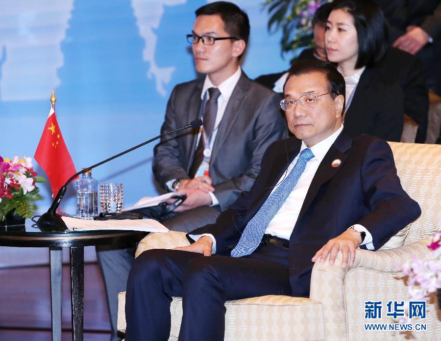 12月20日,中國國務院總理李克強在曼谷出席大湄公河次區域經濟合作領導人第五次會議。 新華社記者 龐興雷 攝 12月20日,中國國務院總理李克強在曼谷出席大湄公河次區域經濟合作領導人第五次會議。 新華社記者 龐興雷 攝