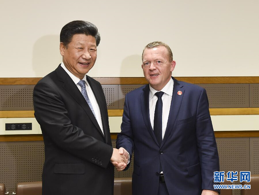 9月28日,國(guó)家主席習(xí)近平在紐約會(huì)見(jiàn)丹麥?zhǔn)紫嗬鼓律?新華社記者李學(xué)仁 攝 9月28日,國(guó)家主席習(xí)近平在紐約會(huì)見(jiàn)丹麥?zhǔn)紫嗬鼓律?新華社記者李學(xué)仁 攝