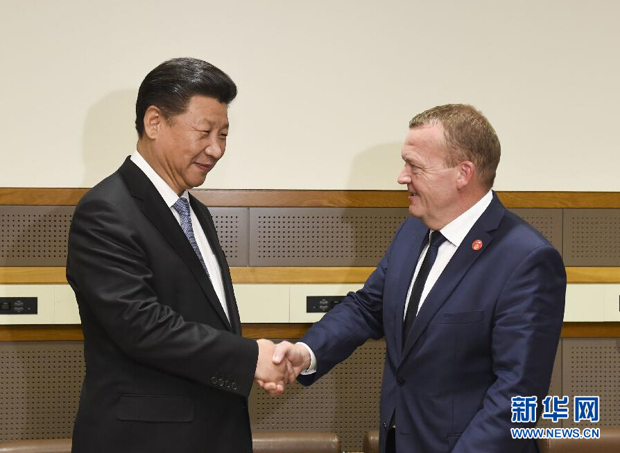 9月28日,國(guó)家主席習(xí)近平在紐約會(huì)見(jiàn)丹麥?zhǔn)紫嗬鼓律?新華社記者李學(xué)仁 攝 9月28日,國(guó)家主席習(xí)近平在紐約會(huì)見(jiàn)丹麥?zhǔn)紫嗬鼓律?新華社記者李學(xué)仁 攝