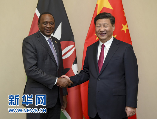 12月3日，國家主席習近平在約翰內斯堡會見肯尼亞總統肯雅塔。新華社記者 謝環馳 攝