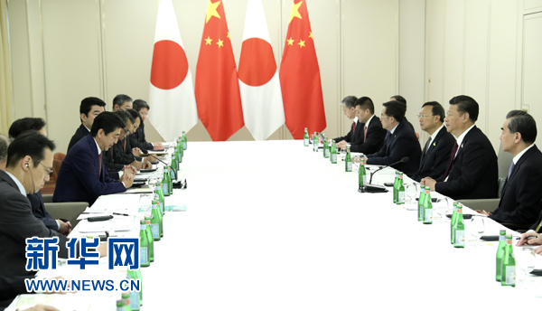 7月8日，國家主席習(xí)近平應(yīng)約在漢堡會見日本首相安倍晉三。新華社記者 馬占成 攝