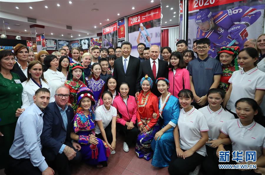 （時政）習近平和俄羅斯總統普京共同訪問“海洋”全俄兒童中心