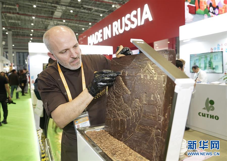 (新華全媒頭條·聚焦進口博覽會·圖文互動)(17)海納百川 利達天下——首屆中國國際進口博覽會巡禮