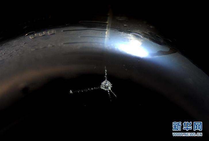 (圖文互動(dòng))(6)記者手記:在馬里亞納海溝探索海洋最深處的科學(xué)奧秘