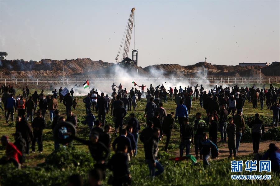 (國(guó)際)(1)一名巴勒斯坦人在沖突中被以軍開槍打死