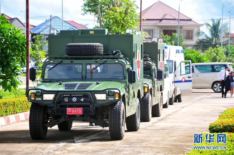 (國際·圖文互動)(1)老撾車禍?zhǔn)軅?0名中國游客回國