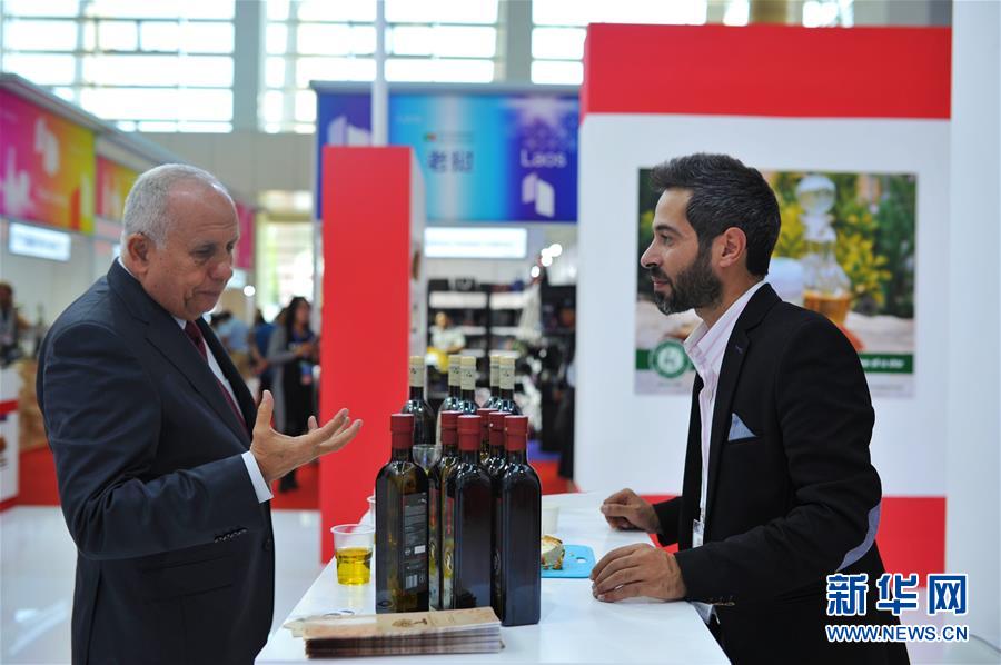 (新華全媒頭條·圖文互動)(14)舟舶繼路辟新天 商使交屬煥新顏——寫在第四屆中阿博覽會開幕之際