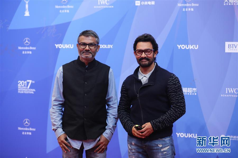 (習近平出訪配合稿·圖文互動)(3)特稿:電影、瑜伽、智能手機——中印兩個文明古國交往“新故事”