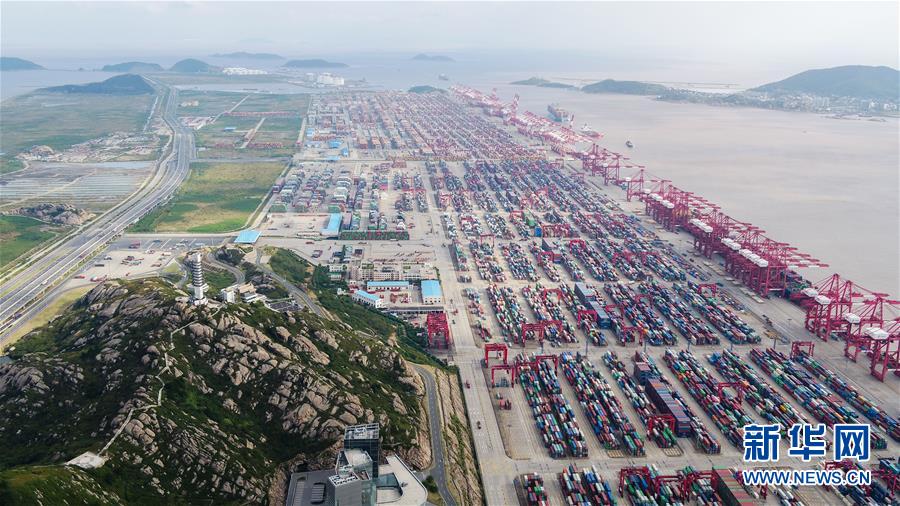 (新華全媒頭條·第二屆進(jìn)博會(huì)·圖文互動(dòng))(8)進(jìn)博之光輝耀世界 ——寫(xiě)在第二屆中國(guó)國(guó)際進(jìn)口博覽會(huì)開(kāi)幕之際