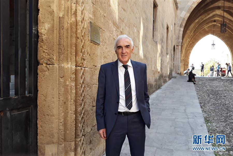 (習(xí)近平出訪配合稿·圖文互動)專訪:“與習(xí)主席見面是我人生的獨(dú)特經(jīng)歷”——訪希臘羅德島愛琴海學(xué)院負(fù)責(zé)人斯庫爾托斯