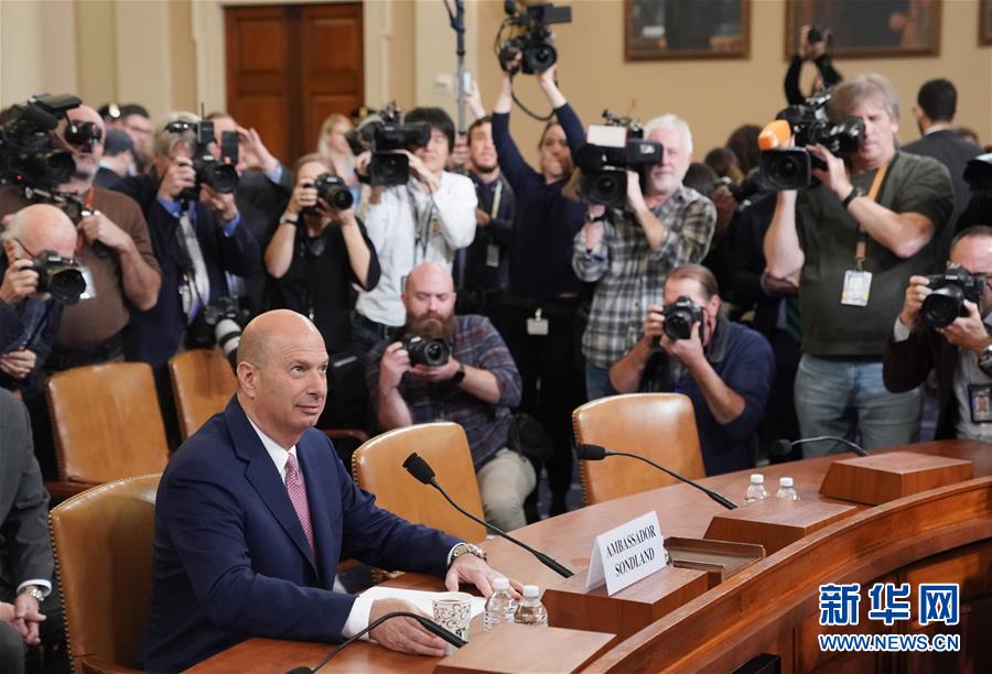 (國際)(4)特朗普彈劾調查重要證人到國會作證引關注