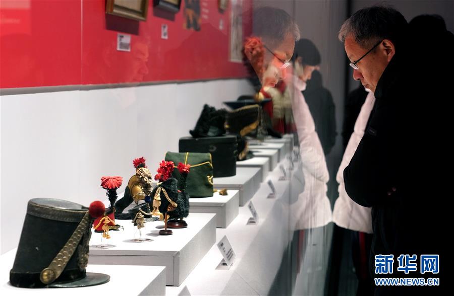 (圖文互動(dòng))(1)254件法國(guó)拿破侖時(shí)期文物走進(jìn)河南鄭州