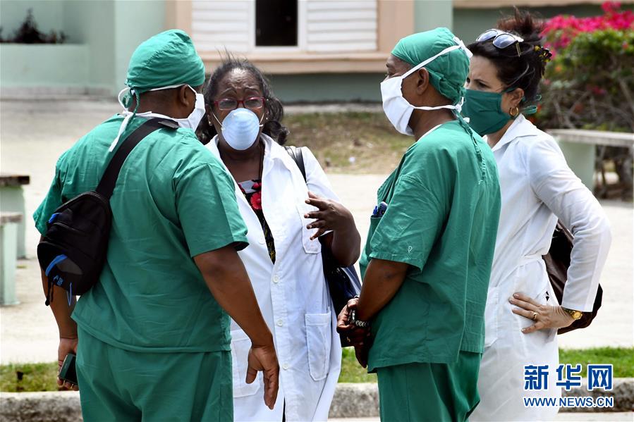 (海外抗疫故事·圖文互動)(6)通訊:“比起待在家里,我更想幫助別人”——記古巴信息科技大學集中隔離點的師生志愿者