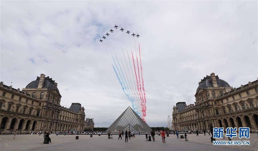 (國際)(1)法國國慶節閱兵式致敬抗疫公民