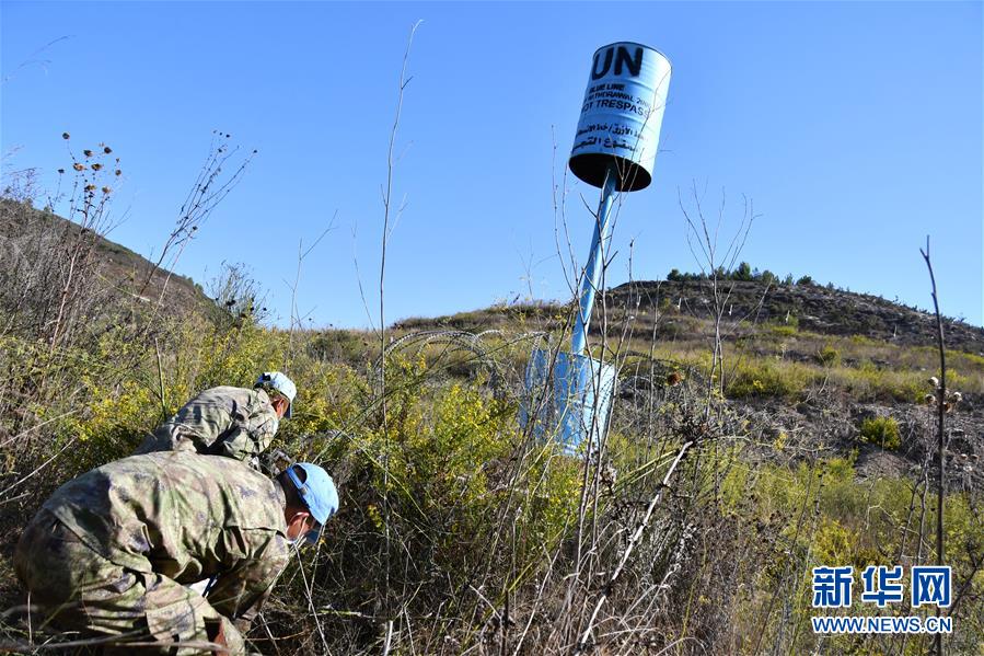 (國際·圖文互動)(2)披荊斬棘穿越“死亡地帶”——記中國新一批赴黎維和官兵首次“藍(lán)線”勘察