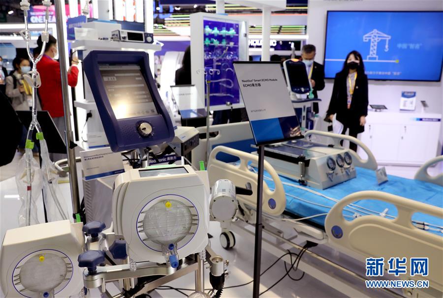 (第三屆進(jìn)博會(huì)·圖文互動(dòng))(10)新疫苗、新療法,進(jìn)博會(huì)最“火爆”展區(qū)見聞