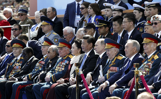 習近平出席俄羅斯紀念衛(wèi)國戰(zhàn)爭勝利70周年慶典