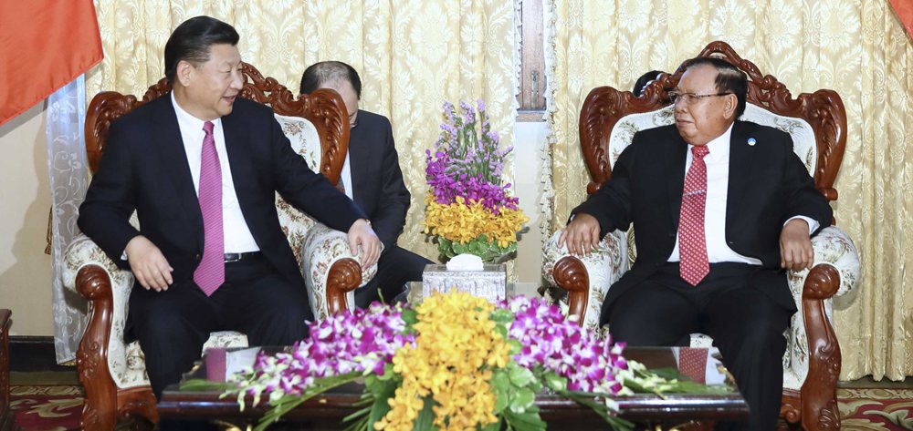 習(xí)近平同老撾人民革命黨中央委員會(huì)總書記、國家主席本揚(yáng)舉行會(huì)談