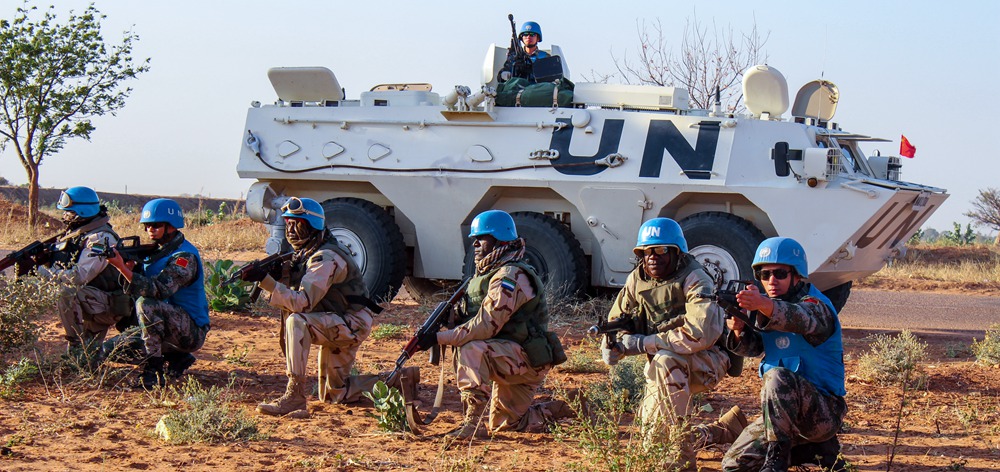 我們?yōu)楹推蕉鴣?lái)——中國(guó)維和官兵代表訪(fǎng)談錄